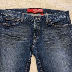 Cute Guess 👖 Flair Leg Sz 29 Gently Worn